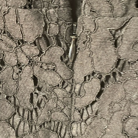 Elegant Boden Black Fitted Lace Top Women’s 6/Small - Picture 7 of 14